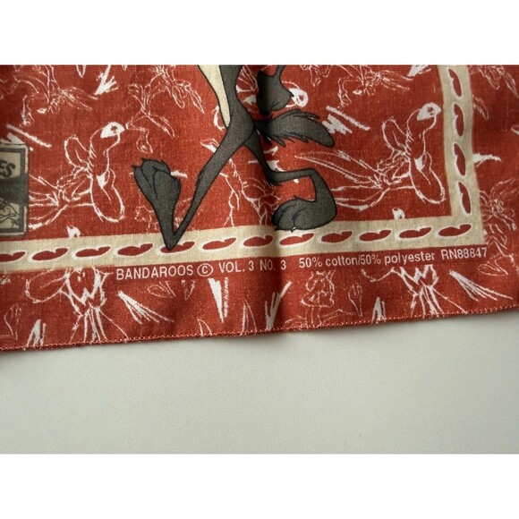 Vintage 1997 Looney Tunes Red Bandaroos Handkierchief Bandana Wild E Coyote - Picture 2 of 7